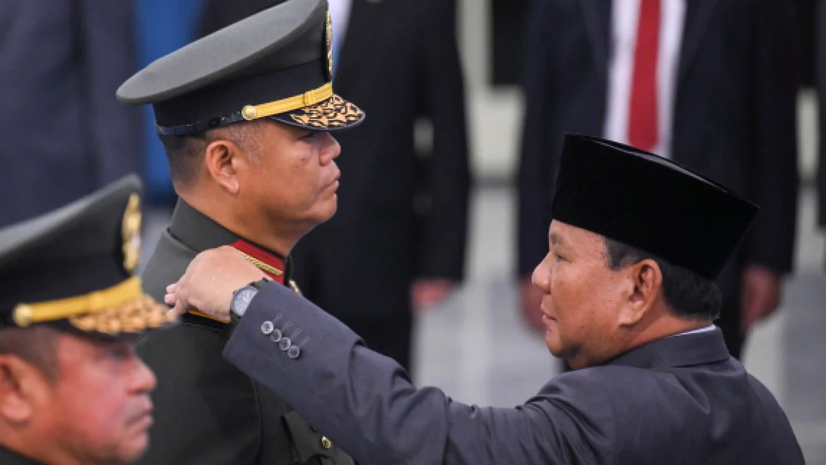 Elektabilitas Prabowo Merosot Tajam di Survei Terbaru SMRC, Dedi Mulyadi di Puncak