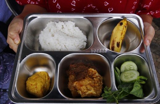MBG Prasmanan Mulai Diuji Coba, Bagaimanna Cara Siswa Ambil Makanan dan Aturan Porsinya?