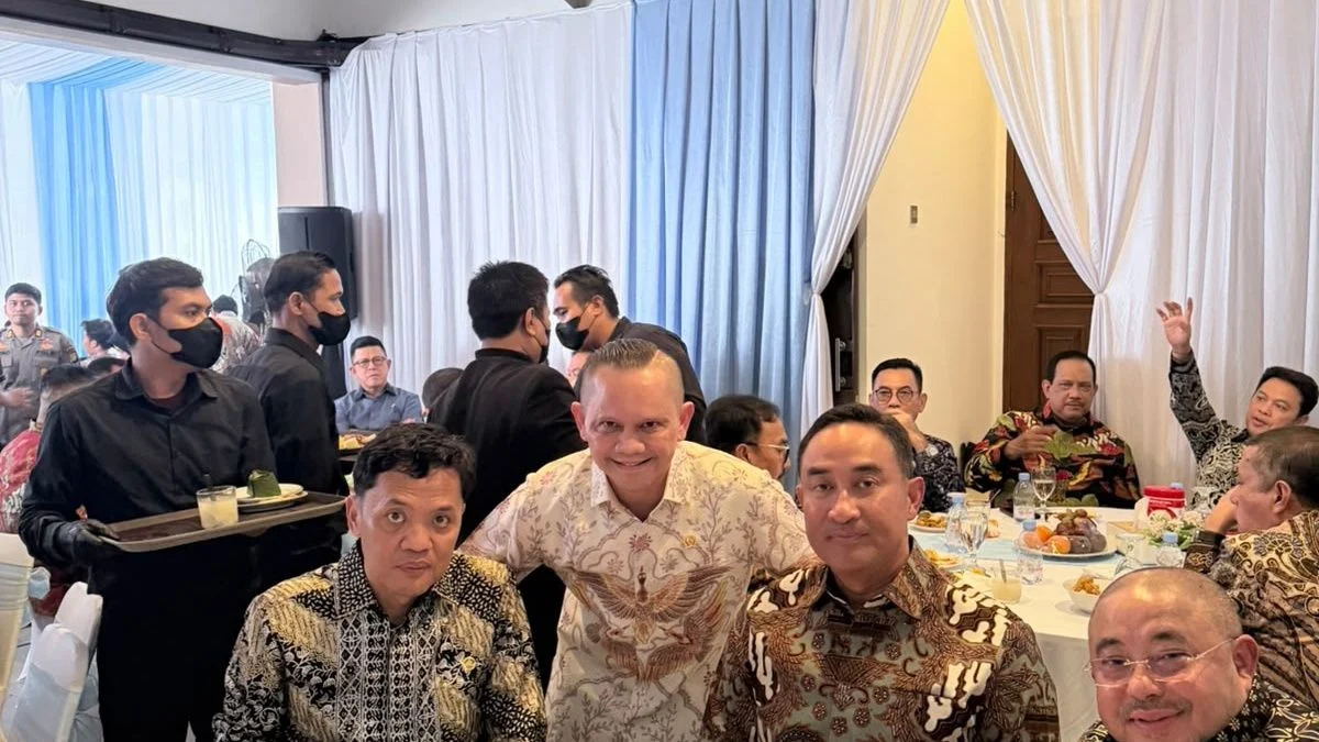 Kunjungi Kediaman Kapolri Suyudi, Ini Harapan yang Dibawa Komisi III DPR RI