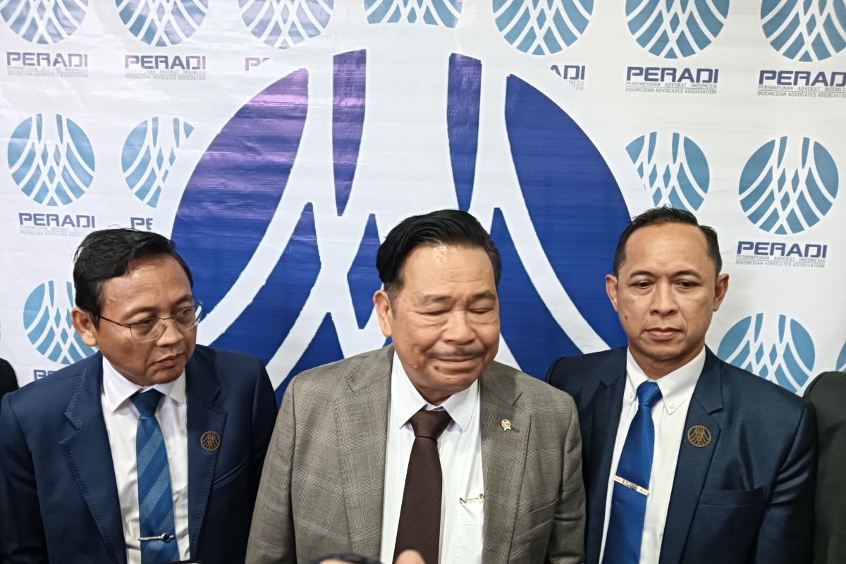 Momen Bersejarah: Wamenko Otto puji DPR bongkar kasus hukum kontroversial