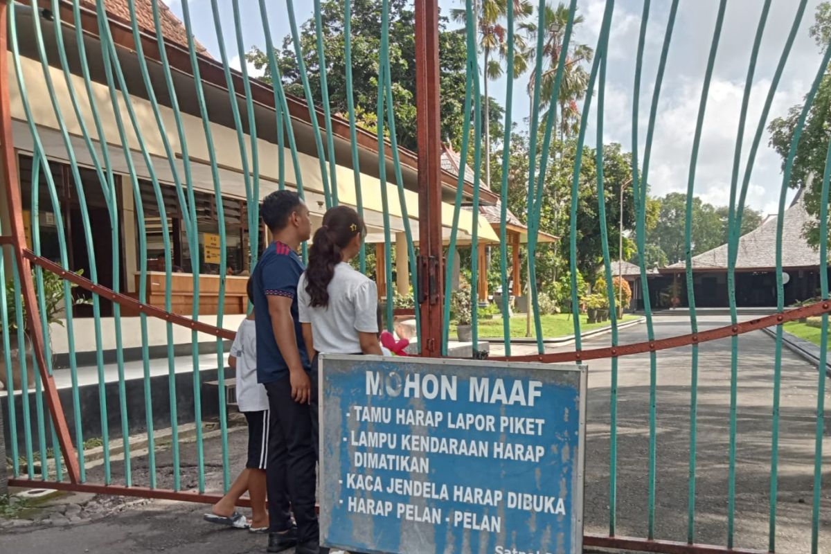 Pembahasan Penting: Pendopo Tulungagung ditutup setelah OTT KPK