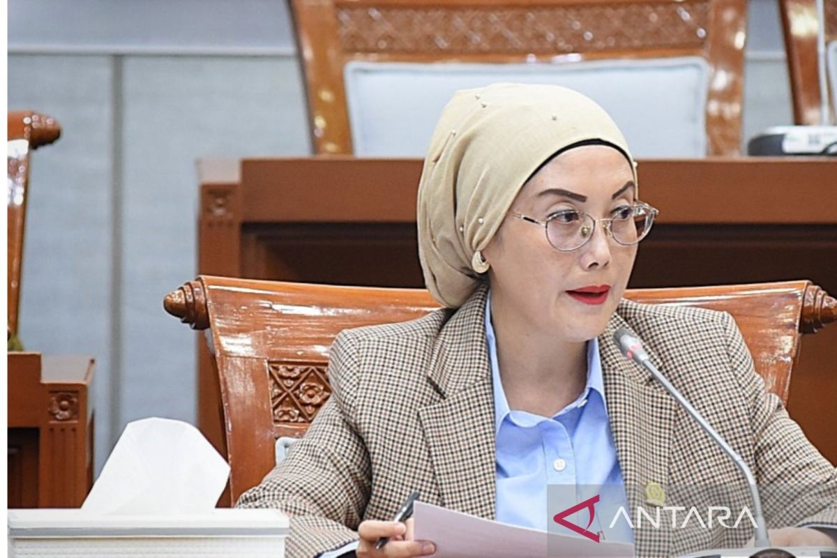 Berita Penting: Anggota DPR ingatkan pemberangkatan haji harus berlandaskan keadilan