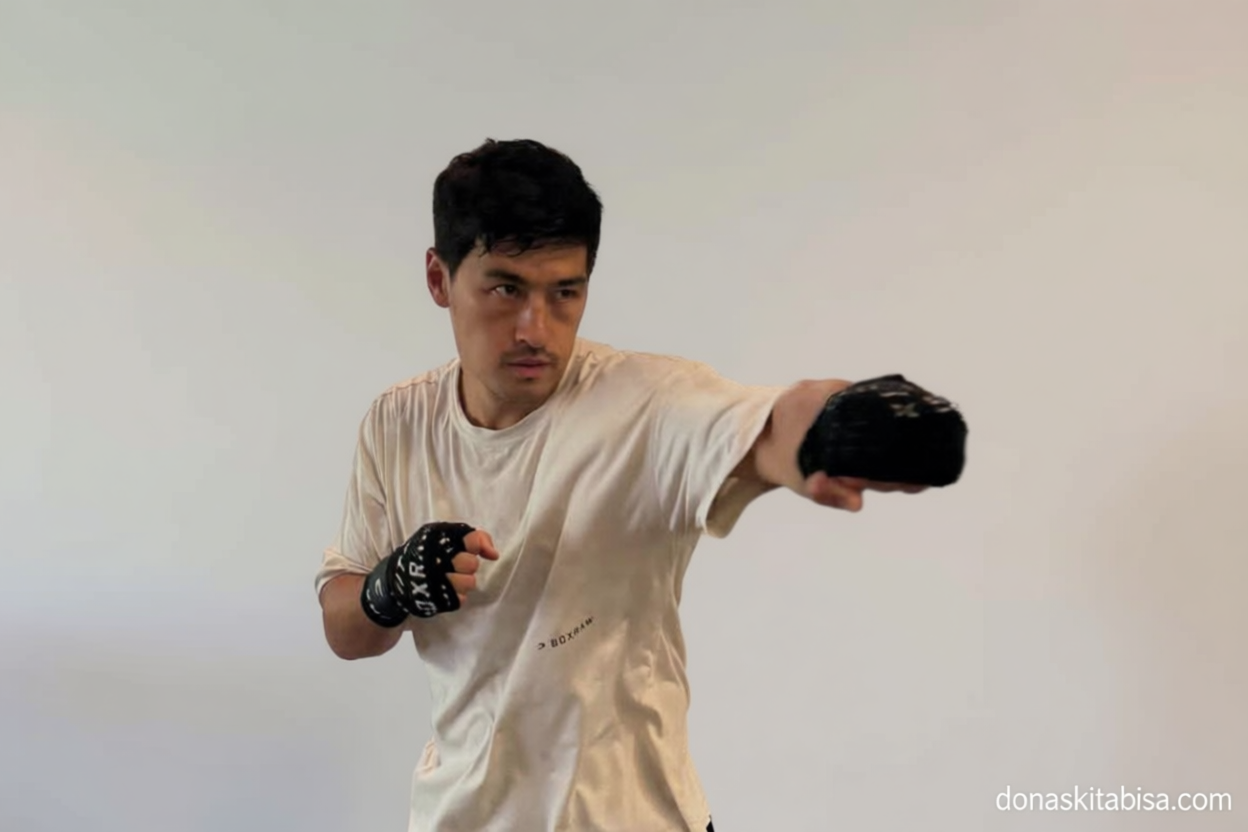 Yang Dibahas: Juara dunia Dmitry Bivol janjikan pertarungan indah pada 30 Mei