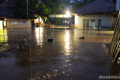 Solving Problems: Diguyur Hujan Deras, Pasar dan Puskesmas di Palabuhanratu Terendam Banjir