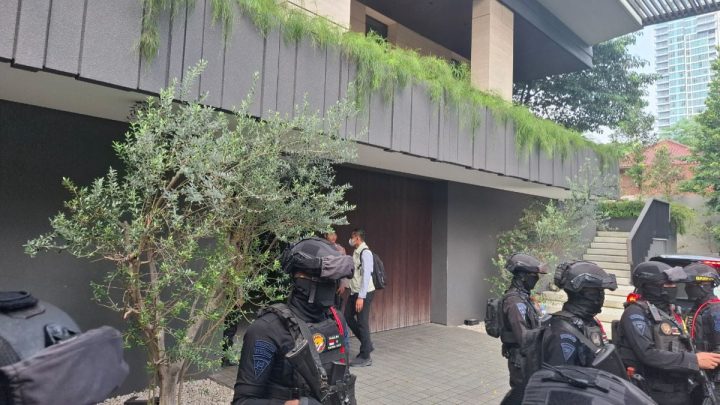 KPK Sita Mobil Sport – Harley hingga Perhiasan dari Rumah Silmy Karim, Diduga Hasil Peras WNA