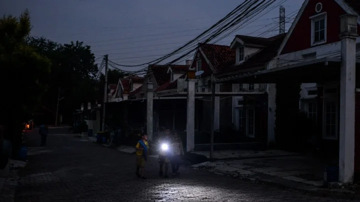 Ketua HLKI Wilayah Jawa Barat Lengkapi Gugatan kepada PLN – Tuntut Ganti Rugi Rp2.000