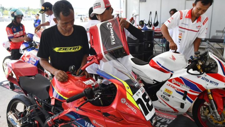 Facing Challenges: Terbukti Berkualitas, Pertamax Turbo digunakan Pembalap Muda di Pertamina Mandalika International Circuit
