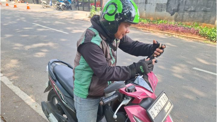 Solution For: Curhat Driver Ojol, Pendapatan Harian Tergerus Bensin dan Makan