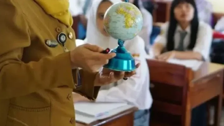 What Happened During: Guru MTs di Bandung Barat Dipecat saat Cuti Hamil Lewat WhatsApp, Dipicu Dugaan Polemik Tabungan Siswa