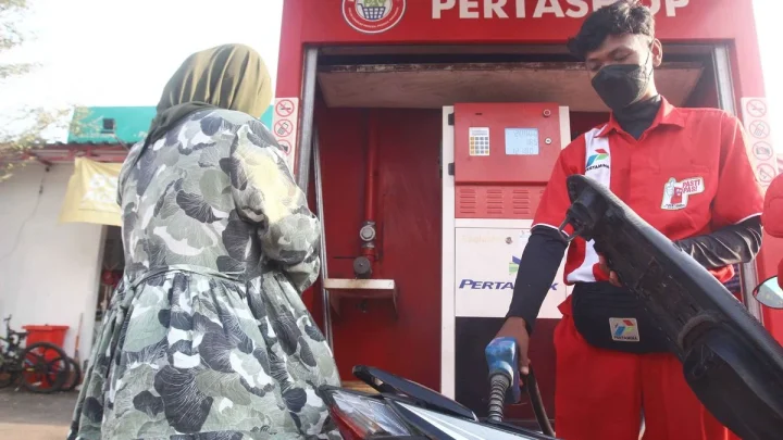 Special Plan: Kenaikkan Harga Pertamax Kejutkan Warga serta Berpotensi Perlambat Konsumsi Rumah Tangga
