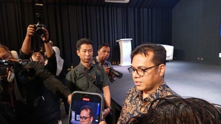 New Policy: Wamenkomdigi Nezar Patria: Keberhasilan Transformasi Digital Bukan dari Banyaknya Aplikasi Instansi Pemerintah