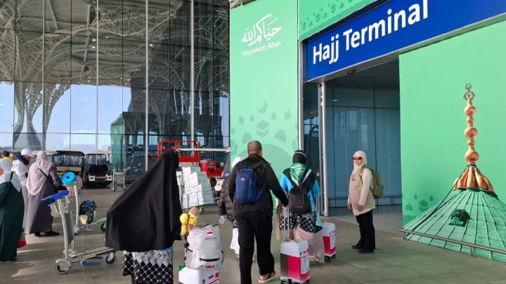 Kepulangan Jamaah Haji Indonesia Beralih Lewat Bandara Madinah