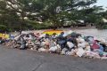 Pasar Atas Cimahi Dikungkung Sampah – Warga Resah dan Minta Tindakan Tegas dari DLH
