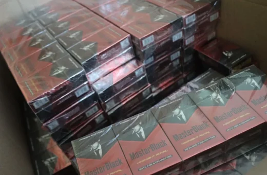 Bea Cukai Tindak Ratusan Ribu Batang Rokok Ilegal yang Diangkut Truk Mebel Menuju Lombok