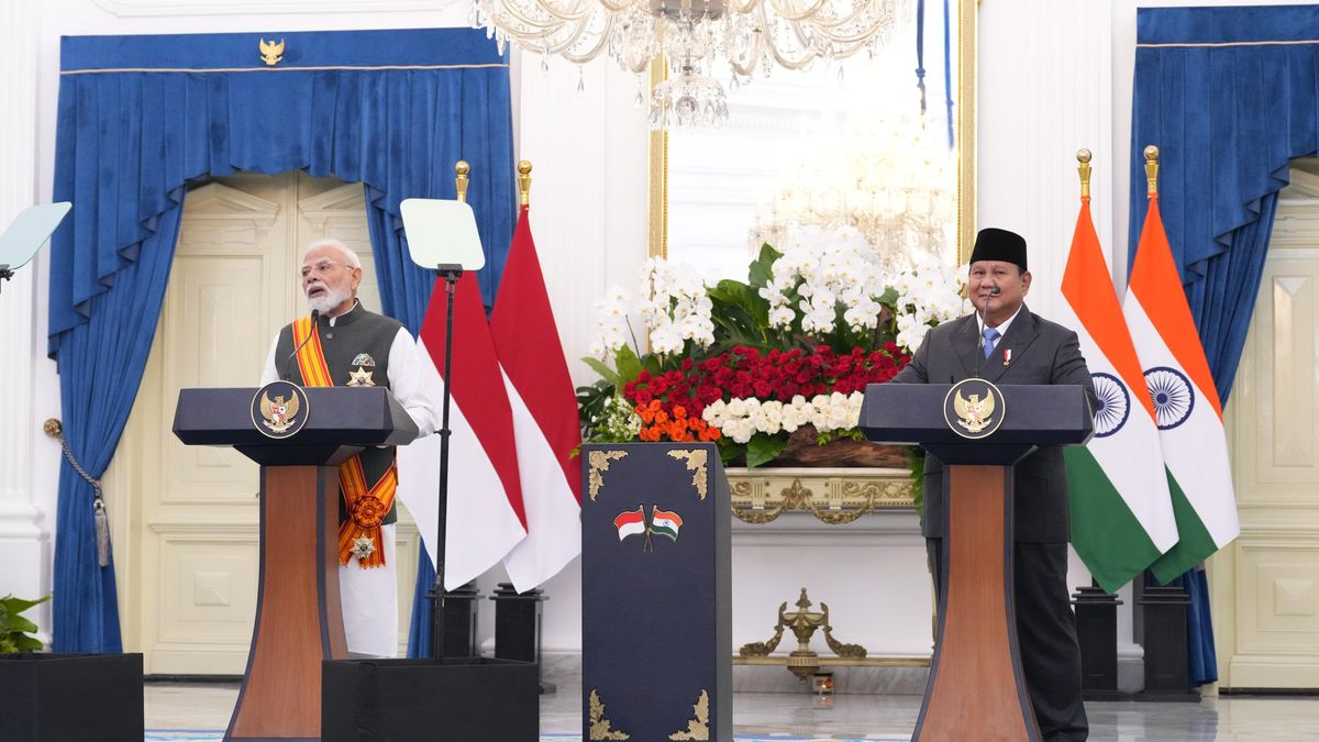 Topics Covered: Prabowo dan Modi Dorong QRIS Bisa Dipakai di India, UPI India Segera Berlaku di Indonesia?