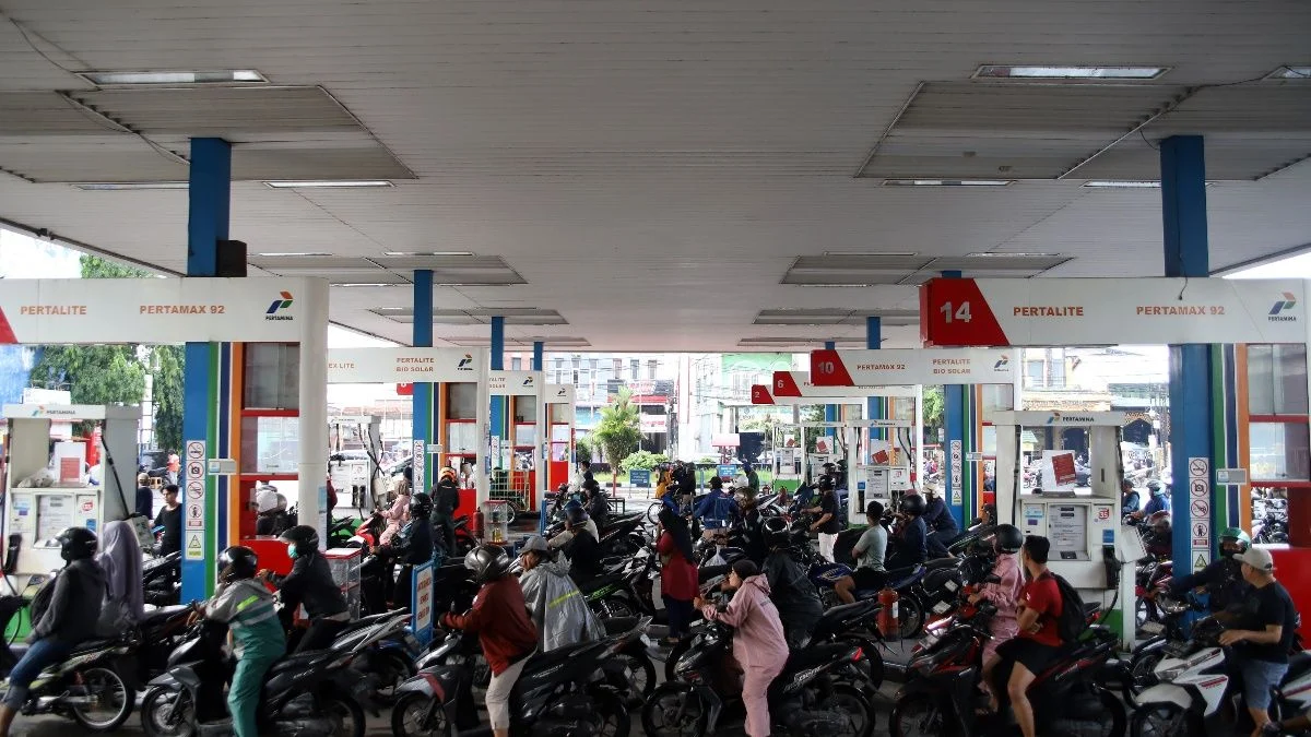 DPR Pastikan Stok BBM Aman, Masyarakat Diminta Tak Panic Buying