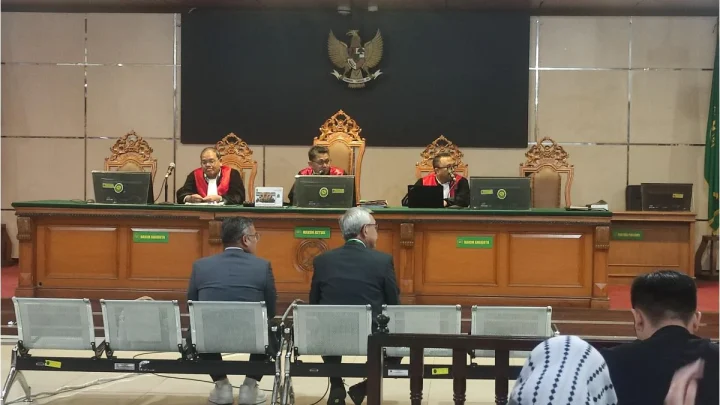 Topics Covered: Sidang Ijon Bekasi, Dua Saksi Ahli Jelaskan Dalih Peminjaman dan Makna OTT