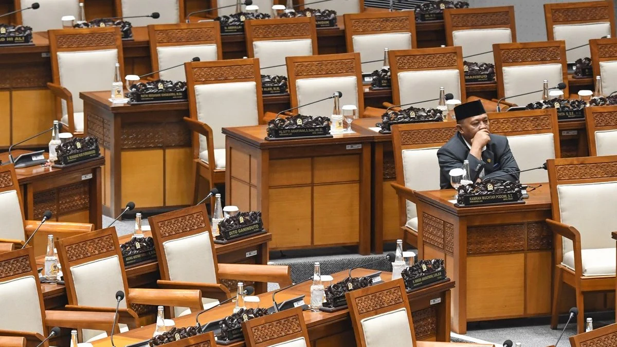 Paripurna DPR Putuskan RUU Satu Data Indonesia dan Revisi UU LLAJ Jadi Inisiatif DPR