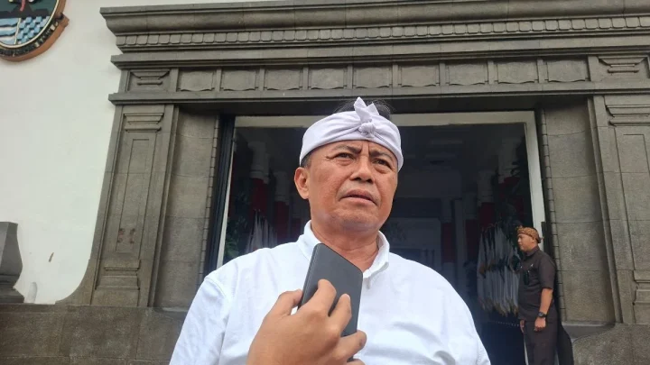 Topics Covered: Kas Daerah Terdisrupsi Rp2,4 Triliun, Sekda Jabar Jamin Pelayanan Publik Tetap Aman