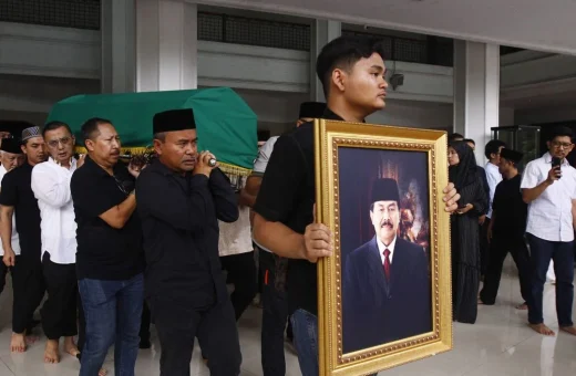 Kenang Sosok Danny Setiawan, KDM Ungkap Kisah Penolakan TPA hingga Teguran Baju Hitam